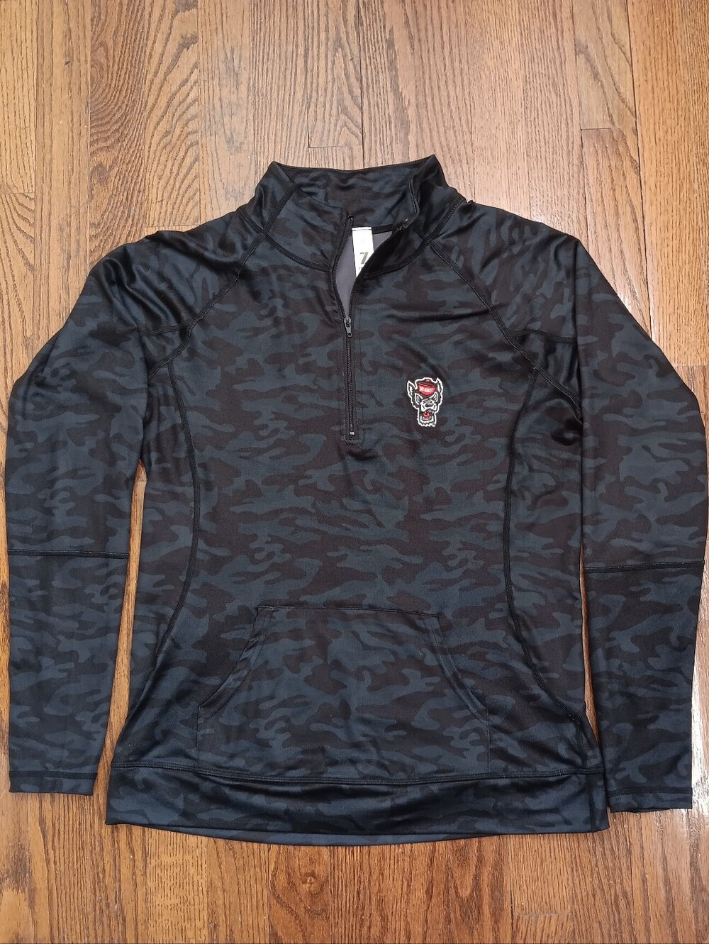 NC State Wolfpack Camo Quarter-Zip Pullover – Wolf Logo Athletic Sweatshirt MED